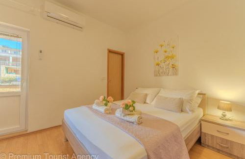 Sladana direct at the beach - Foto 78