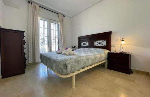 3 Bed Townhouse Overlooking Com Pool LD314 - Foto 12