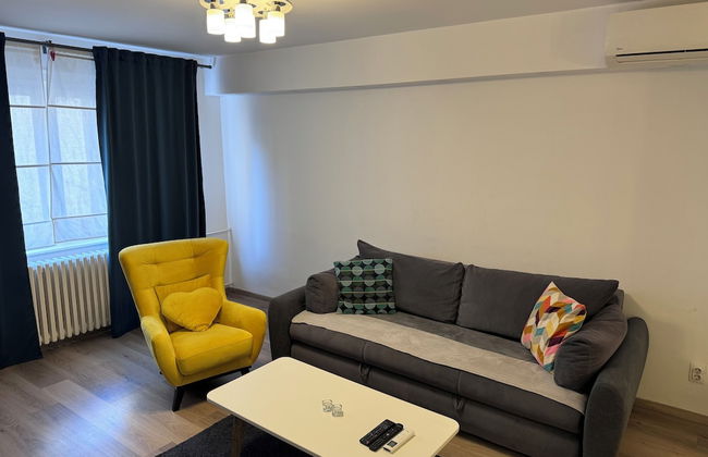 Central Park Apartments - Photo 37