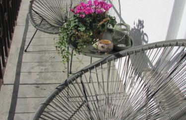 #1Gemütliches ruhiges sonniges Balkonzimmer mit Gemeinschaftsbad W-Lan Airport nah Late Night Check in Haus Nr 9,5 - Foto 18