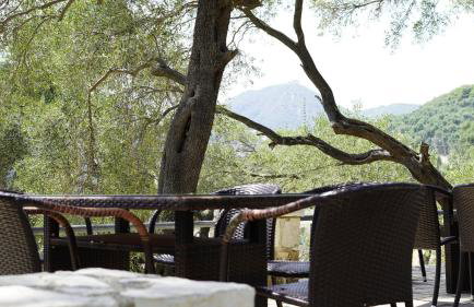 Angelos Studios - Photo 76