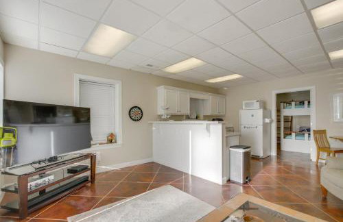 On-Site Lake Access Serene Waterloo Getaway - Foto 10