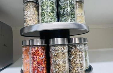 Stylish & Fully Renovated Home! - Foto 31