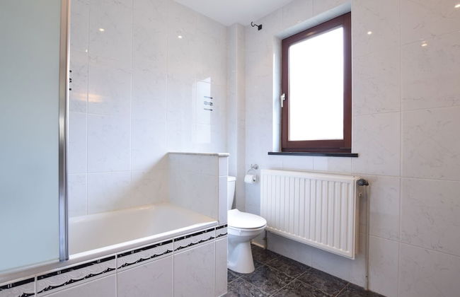 House in Vielsalm Near Tropical Pool - Foto 18