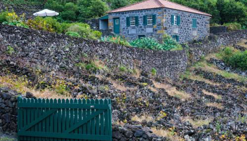 Stone Home Casa do Caisinho Pico island - Photo 4