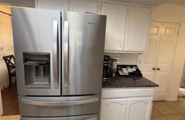 Emmanuel House - Photo 11