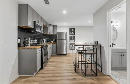 Cozy Unique 1 bed room with Free parking - Foto 4