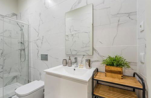 GuestReady - Seaside getaway in Porto - Photo 22