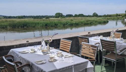 Riverside Holiday Park - Foto 2