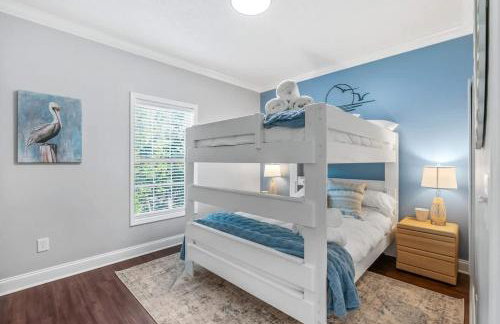 DockTales - Panoramic Views & Private Dock - Foto 29