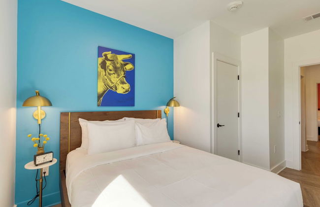 Dual Bachelor Pads w/ Rooftop Lounge & Games Sleeps 26 5 Min to Broadway - Foto 25