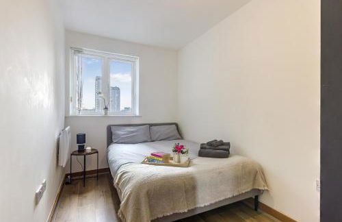 Luxury 2 Bed 2 Bath Canary Wharf Apartment with Balcony - Foto 15