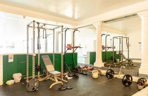 Central, Bright 2 Bed Flat - Pool & Sauna - Foto 16