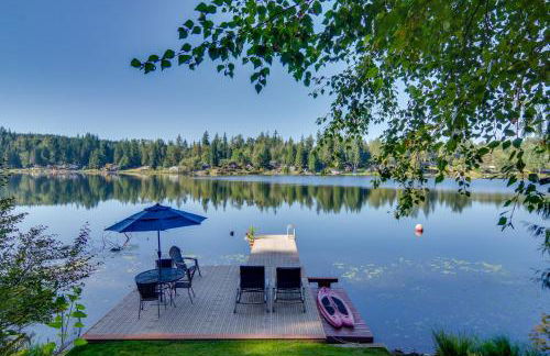 Lakefront Snohomish Cottage with Private Dock! - Foto 2