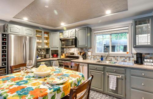 Hot Tub and Fire Pit Access! Peaceful Renton Retreat - Foto 10