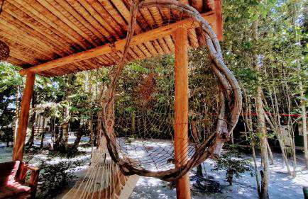 CHaLéS GuiGó, Refugio em meio a natureza - Photo 79