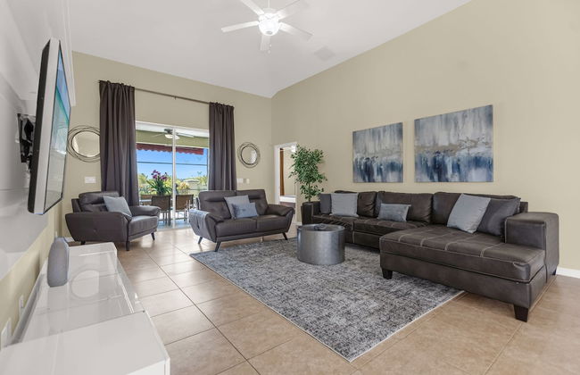 Upstay - New Home Near Disney w Private Pool BBQ - Foto 9