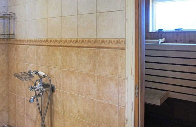 4 Person Holiday Home in Ucklum - Foto 17