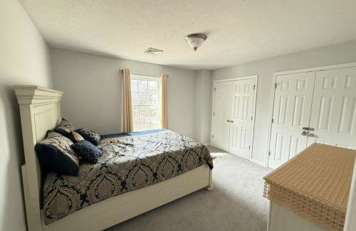 Pocono Escape - Modern & Cozy - Foto 16