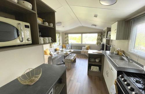 Beautiful 3BR Holiday Home in Stunning Location - Pass the Keys - Foto 3