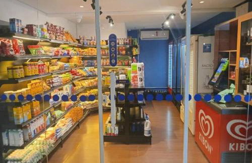 Studio Decorado Moderno ao lado Metrô Giovanni com Varanda - Acomoda até 4 pessoas - Foto 39