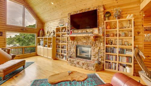 Decks and Views Spacious Cabin Near Table Rock Lake - Foto 4