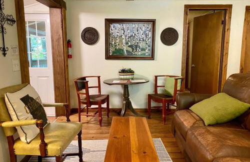 Convenient Cottage-Hot Tub, 4 Minutes to Dahlonega - Foto 15