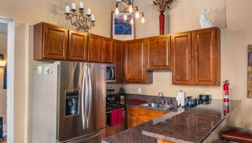 Historic Leadville Loft: Sauna Views - Foto 5, stove