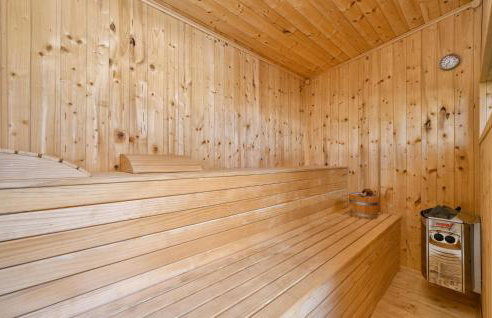 Lovely Home In Kunovec Breg With Sauna - Photo 24