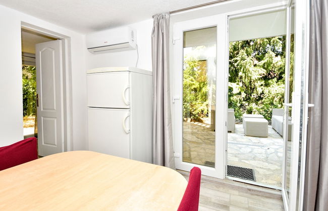 Apartmani Robi i Kristina - Photo 12