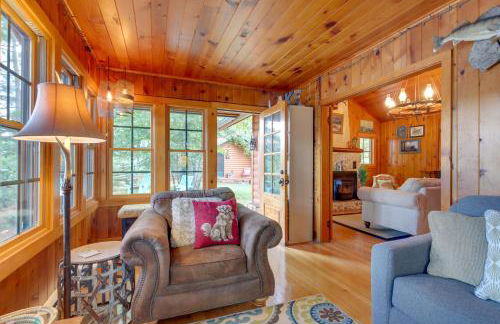 Lakefront Cabin with Private Dock and Fire Pit! - Foto 7