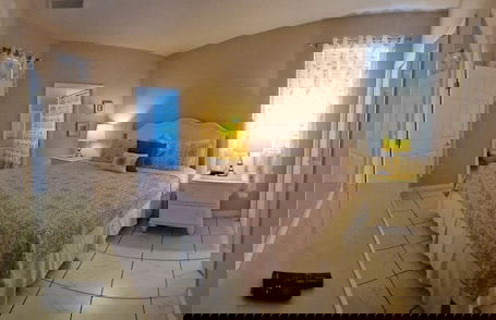 Beautiful 4 Bed Villa in Orlando Sleeping 10 - Foto 7