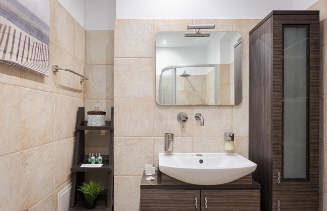 Aphea Retreat Villa - Photo 34