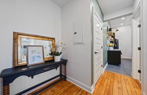 Boutique Style Condo Near Downtown Waterfront - Foto 48