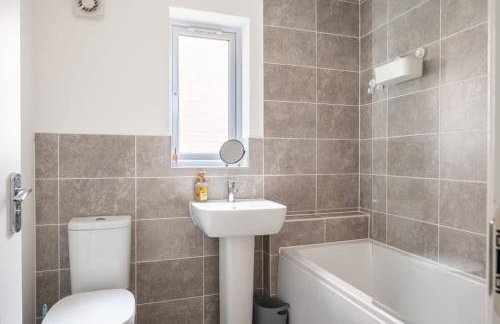 Cosy 3 Bed Near Beaches, Cardiff & Brecon Beacons - Foto 10