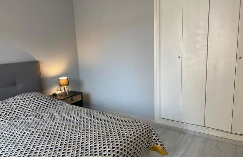 T3 Moderne, spacieux & climatisé - Parking Privé - Foto 5