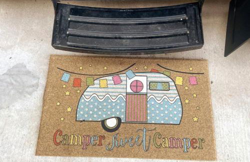 Charming WinnieTrailer with Cozy Private Patio Escape - Photo 8