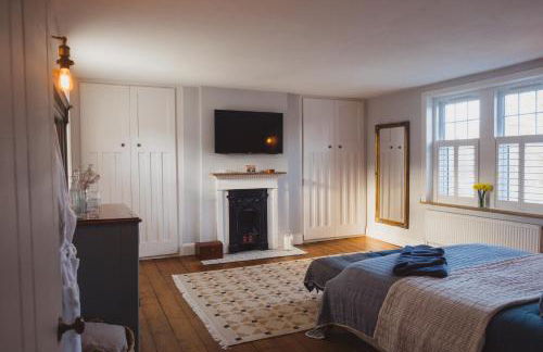 Luxury House Sleeps 14 With Secret Bar Near Bath - Photo 31