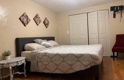 Cottage near Cedar Point and downtown Sandusky - Photo 15