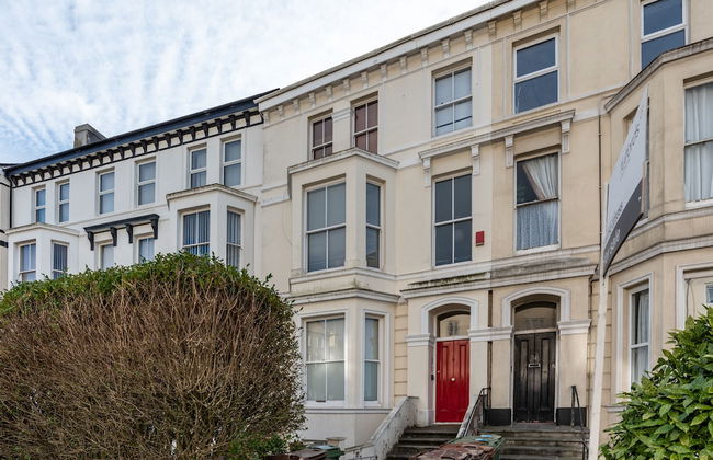 Ford Park Apartment - Photo 1