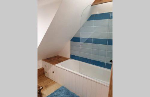 Traditional coach house in rural private estate. - Foto 13