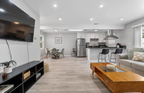 Cozy Family Home - Central to everything! - Foto 11