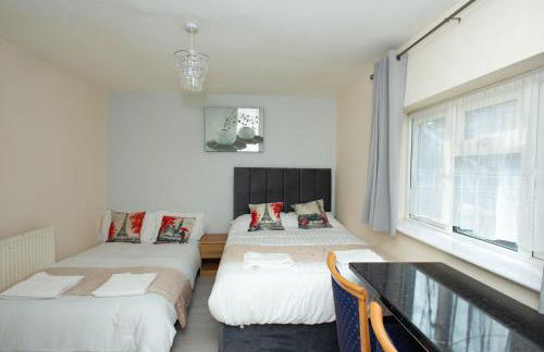 Saffron Studios - Photo 32