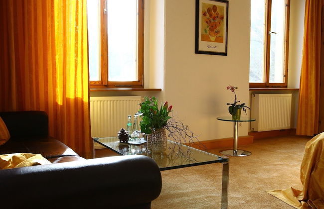 Schloss Weißenburg - Photo 18