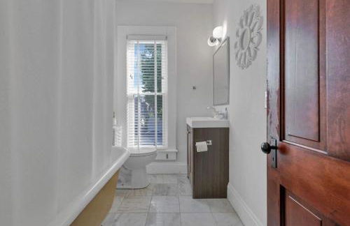 4 Bed Townhome near Goodale Park - Foto 31