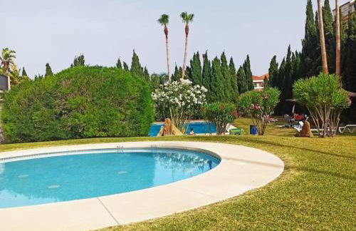 Apartamento Manilva con terraza y piscina - Photo 3