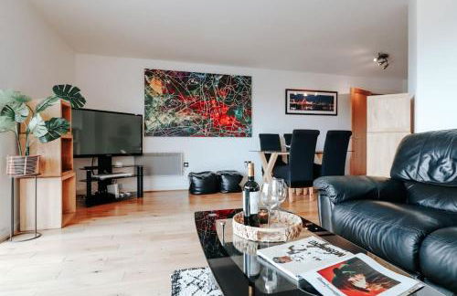 Bay View Apartment, by Solace Stays - Photo 5