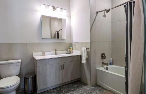 227 Modern 1BR Apt Walk to NJT - Foto 4