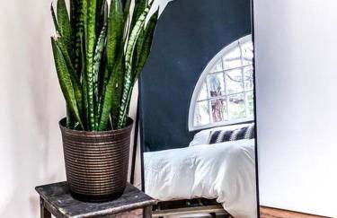 Wildland Loft Serene Mountain Retreat w Fireplace AC Fire Pit Hammock Outdoor Lounge Area Record Player Pets OK - Foto 15