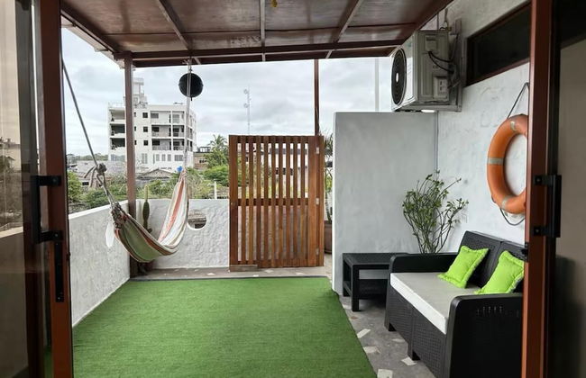 Del mar del Galapagos - Photo 36